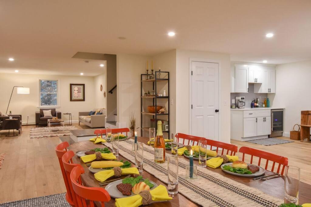 Spacious Home with Private In Ground Pool — Brewster — photo 2