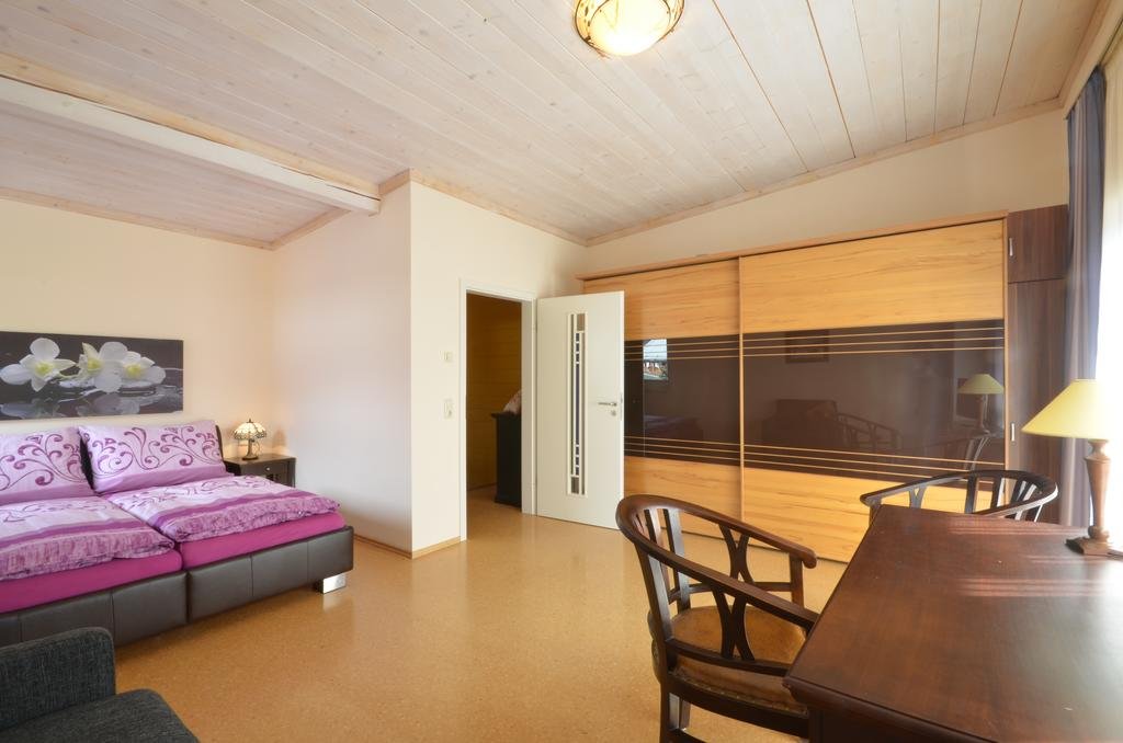 Chalet Yulia — 4-Star Luxury Hotel in Zell Am See, Austria