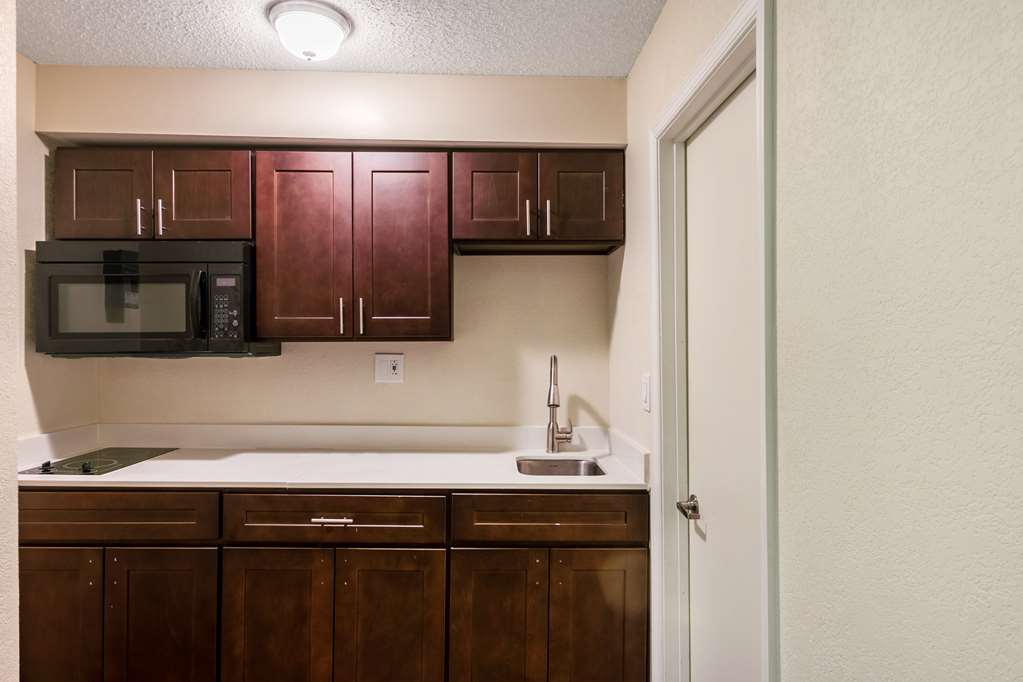 Motel 6 New Brunswick - photo 20