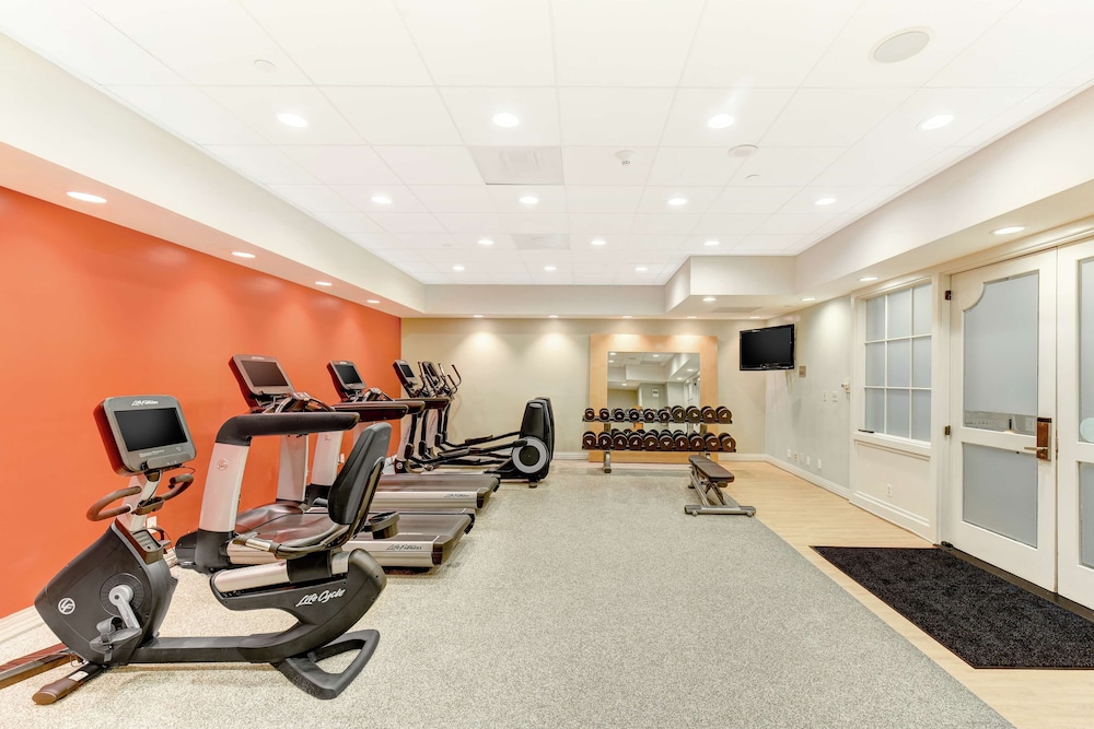 Embassy Suites by Hilton Anaheim Orange - photo 35
