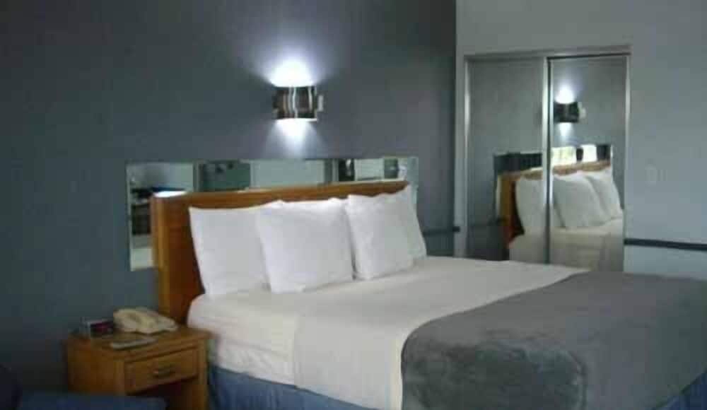 Quails Nest Inn and Suites - photo 10