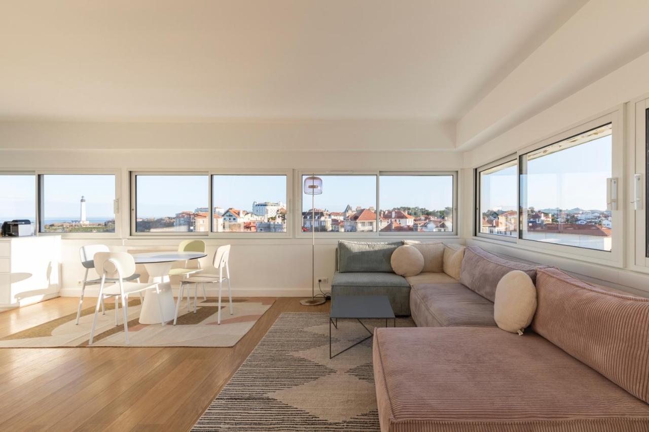Duplex Panoramique Avec Vue Sur L'ocean Et Jaccuzi — 4-Star Luxury Hotel in Biarritz, France