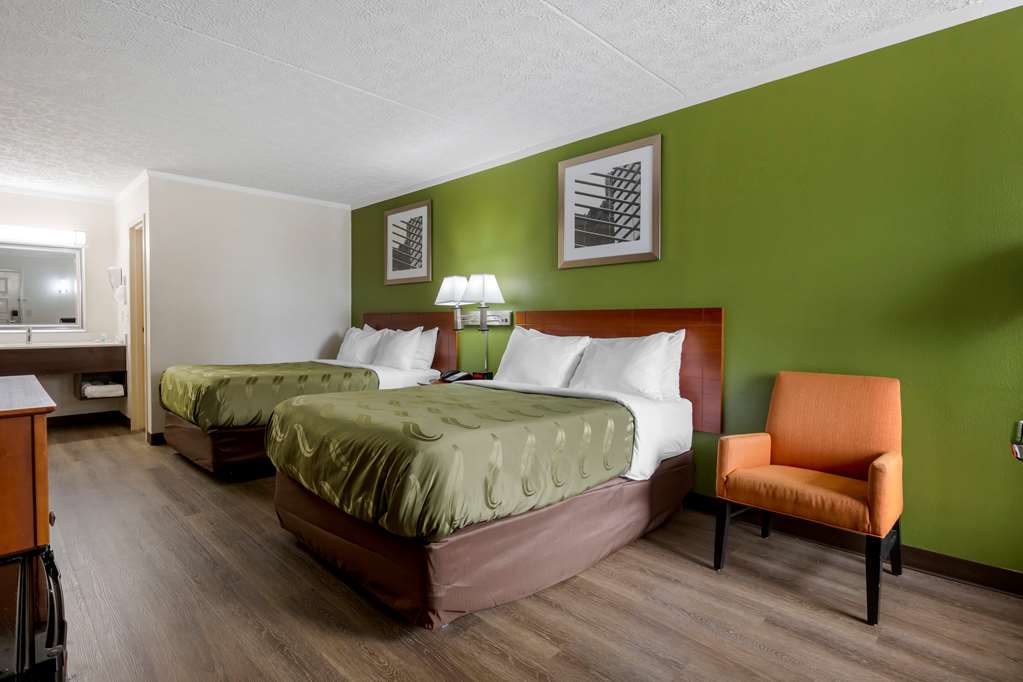 Quality Inn Roxboro South - photo 9