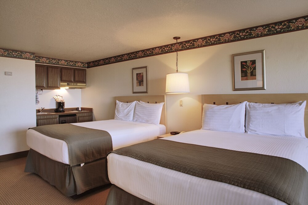 Hi Tide Oceanfront Inn - photo 27
