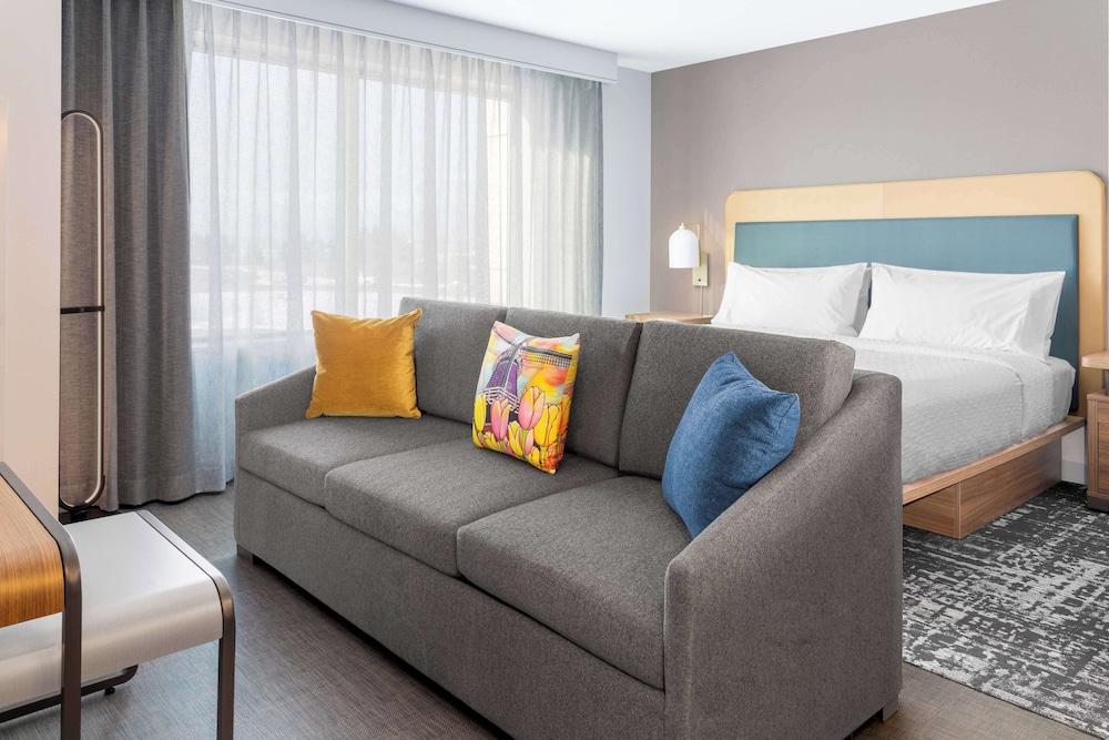 Homewood Suites by Hilton Holland - photo 23