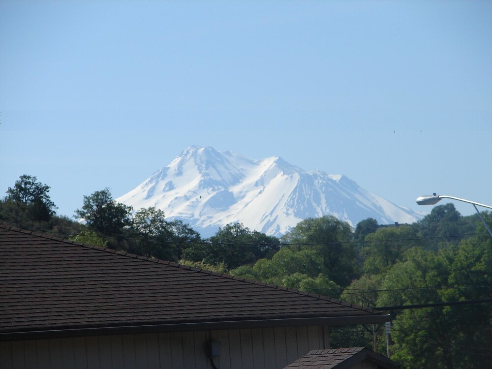 Klamath Motor Lodge - photo 53