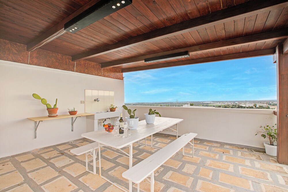 Sky View Apartment Monopoli — 4-Star Luxury Hotel in Monopoli, Italy