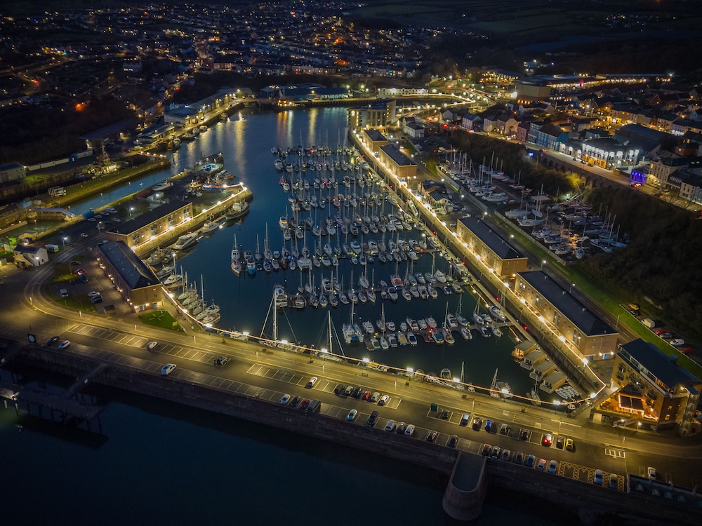 Fulke Street 2 Bedroom Apartment Milford Haven — 4-Star Luxury Hotel in Milford Haven, United Kingdom