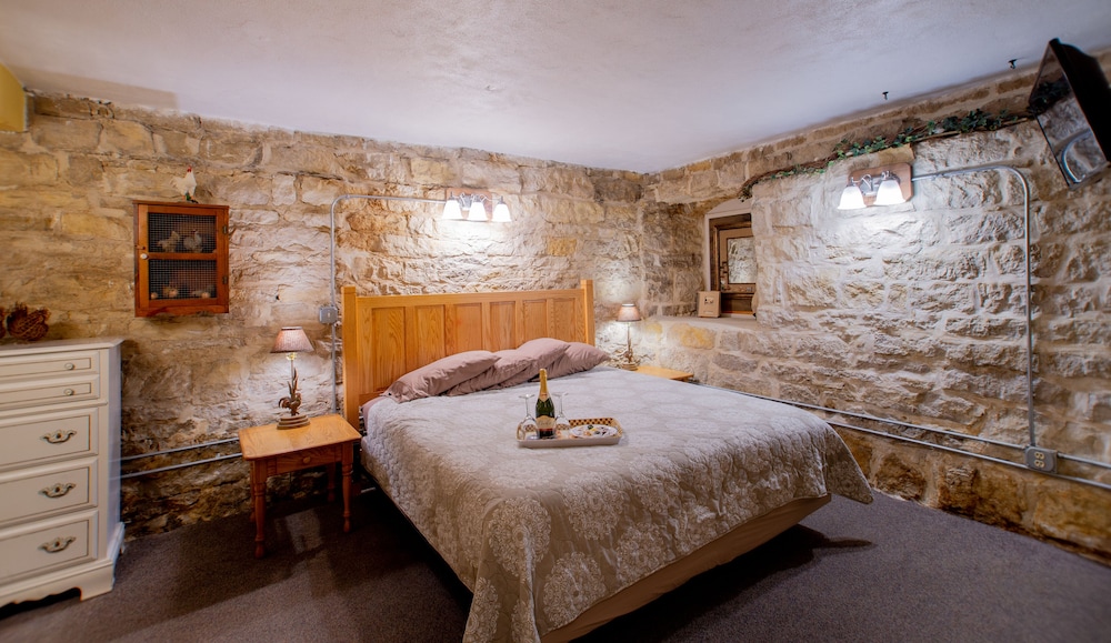 Stone Mill Hotel & Suites - photo 53