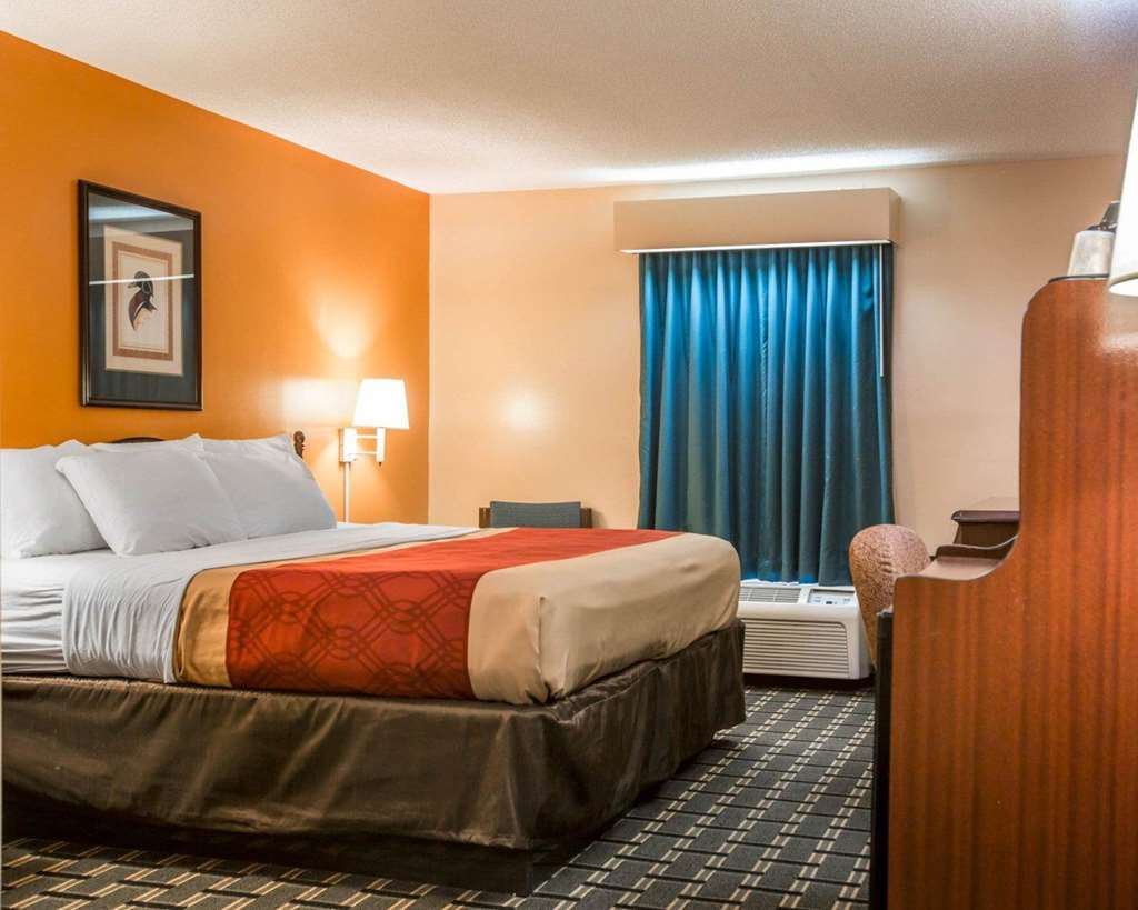 Econo Lodge Eufaula South - photo 16