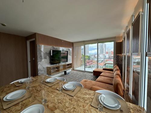 4B Centríco Divertido FIT 4BR — 4-Star Luxury Hotel in Panama, Panama