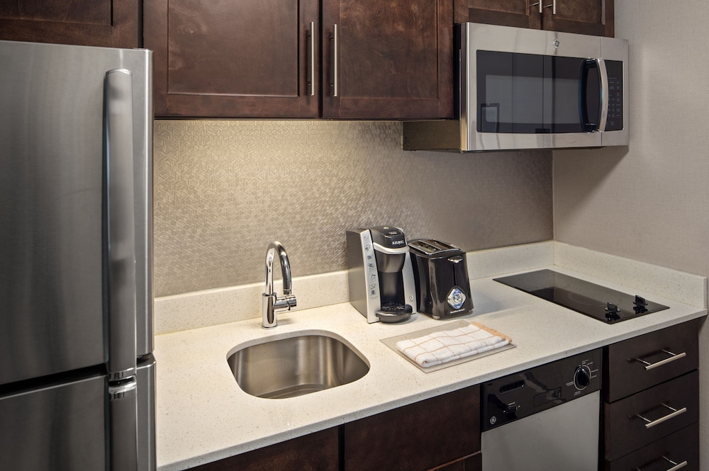 TownePlace Suites Boston Logan Airport Chelsea - photo 30