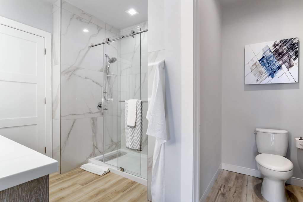 Cambria Hotel Waco University Riverfront - photo 28
