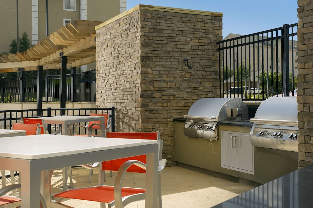 Hampton Inn by Hilton Hattiesburg - photo 26