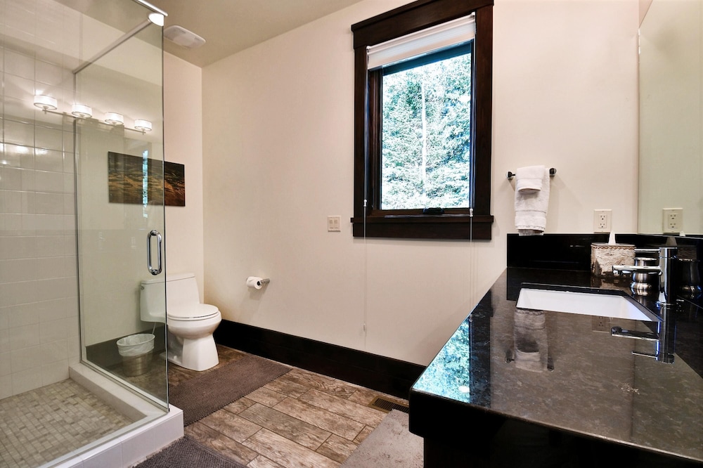 Chic Colony Ski in Ski Out Villa Direct Access to Adventures at Park City Resort Hot Tub Gym - photo 28