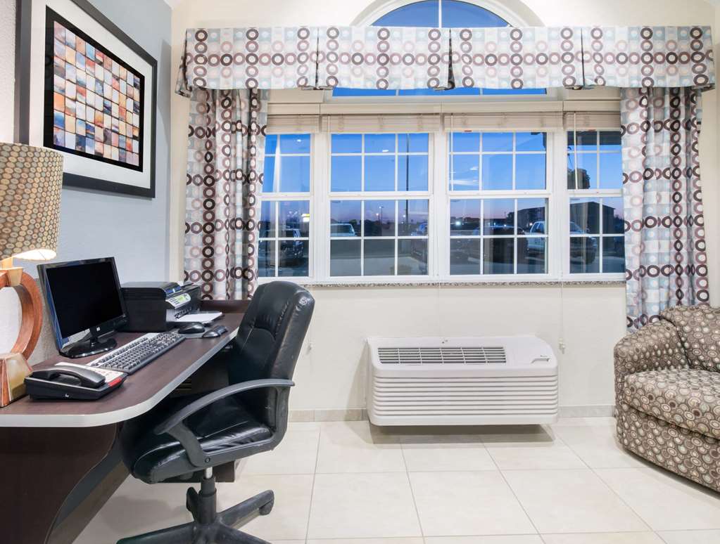 Microtel Inn & Suites by Wyndham Stanley - photo 16