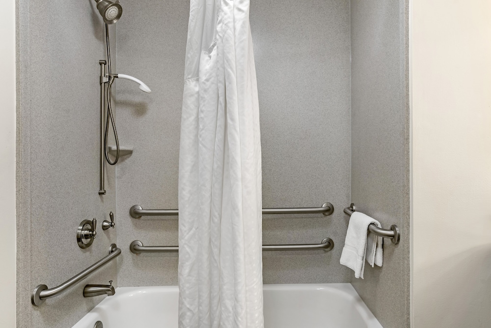 Holiday Inn Louisville Airport South by IHG - photo 16