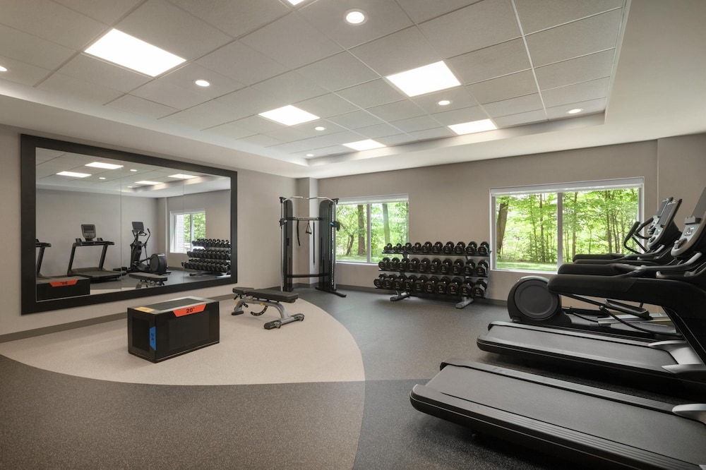 Hilton Garden Inn Cleveland Airport - photo 21