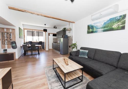 Lynx and Fox Self check in Free parking apartment — 4-Star Luxury Hotel in Delnice, Croatia