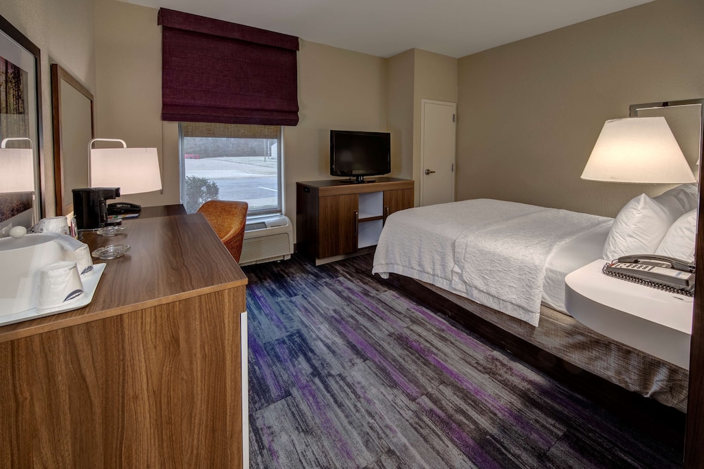 Hampton Inn Arkadelphia - photo 6