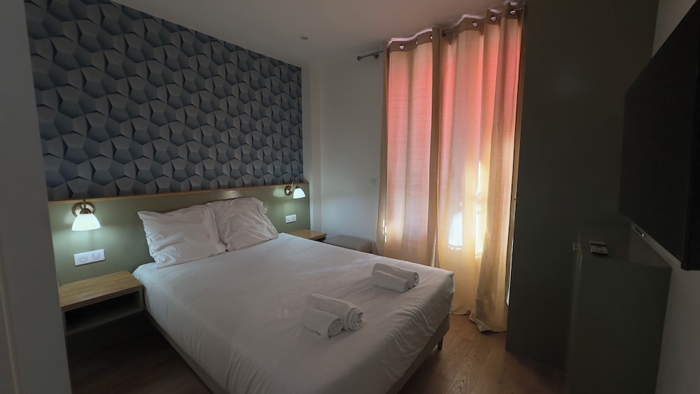 Alma Hôtel — Courbevoie — photo 2