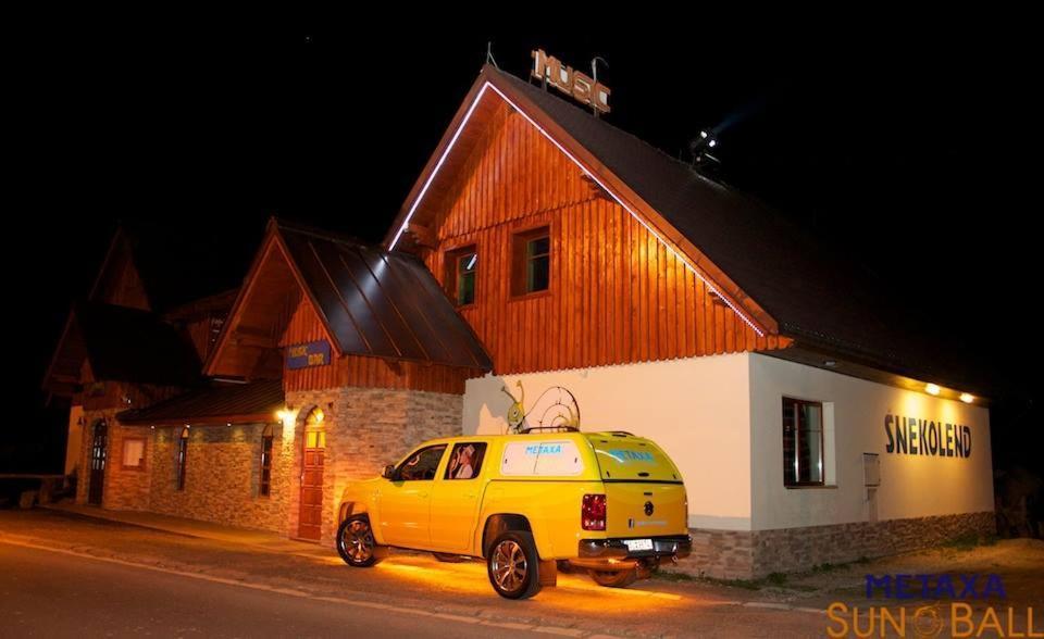 Snekolend in Rokytnice Nad Jizerou, Czech Republic