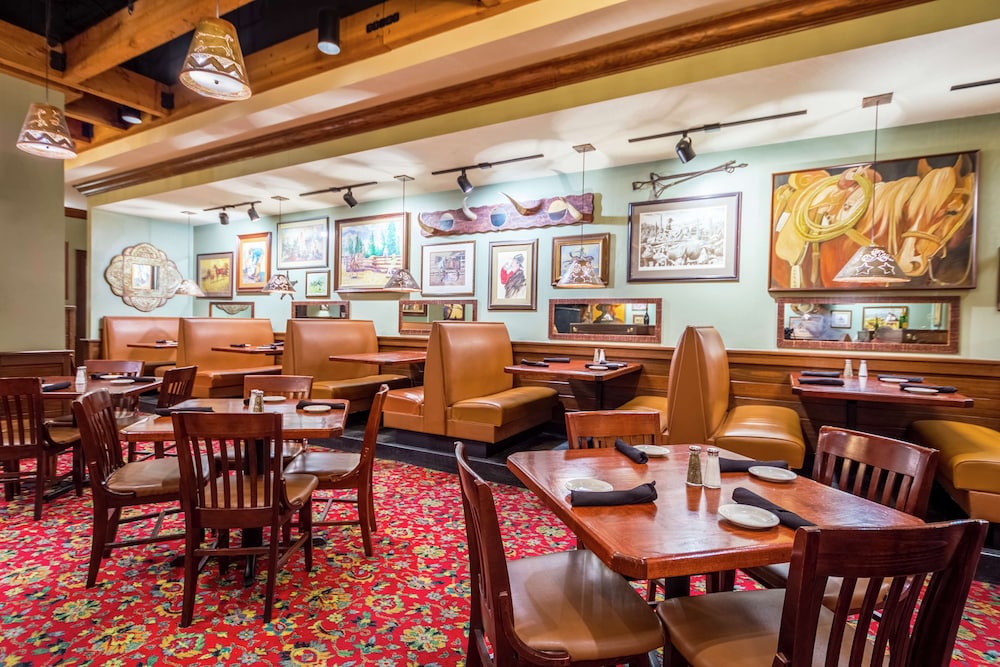 Hilton Garden Inn Independence - photo 42
