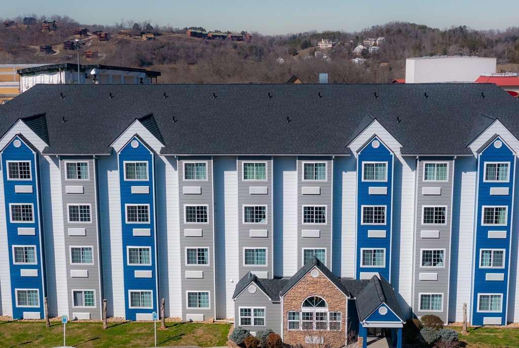 Microtel Inn & Suites by Wyndham Pigeon Forge - photo 22