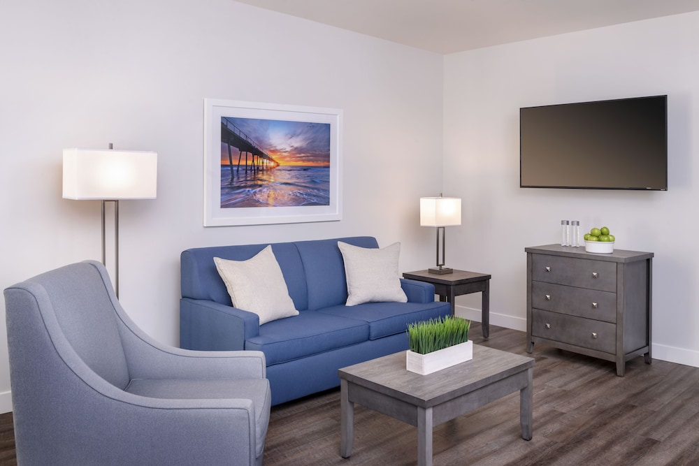 Beachfront Inn and Suites at Dana Point - photo 4