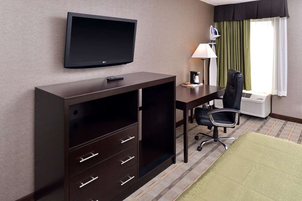 Quality Inn & Suites Matteson near I 57 - photo 19
