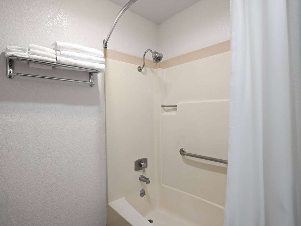 Super 8 by Wyndham Dunnigan - photo 23