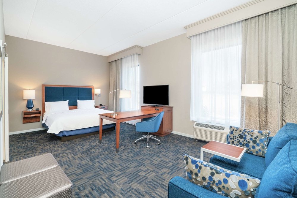 Hampton Inn & Suites Newburgh Stewart Airport - photo 7