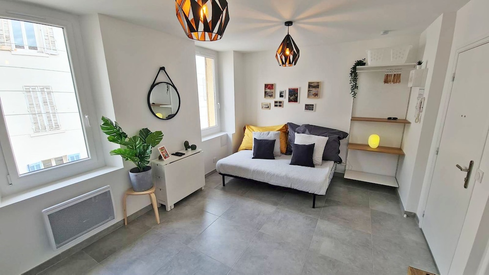 GregBnb Le Valbourdin Toulon Ouest in Toulon, France