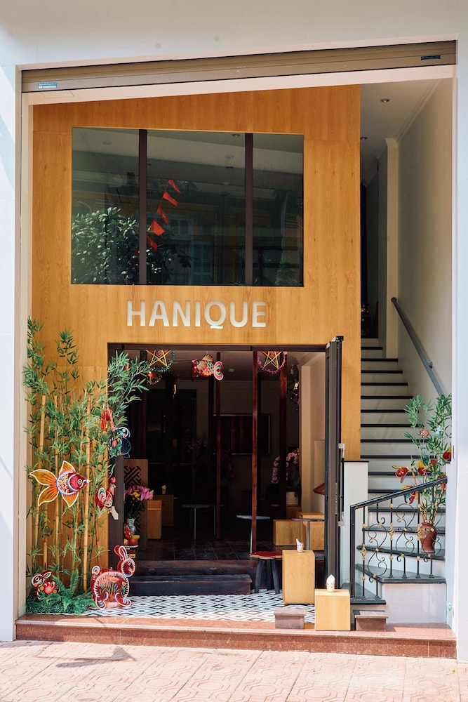Hanique Cafe and Stay — 4-Star Luxury Hotel in Hanoi, Vietnam