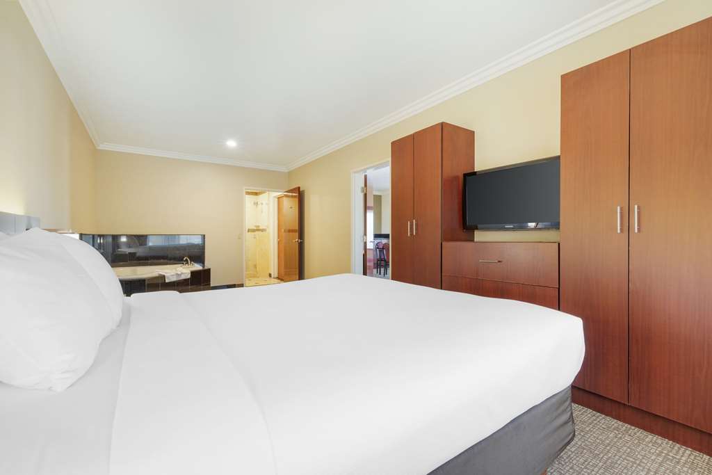 Comfort Suites Oceanside Camp Pendleton Area - photo 31