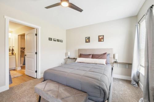 Spacious Condo with Combined units at Traverse City — 4-Star Luxury Hotel in Williamsburg, United States