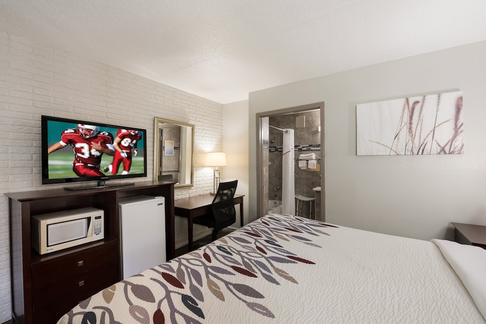 Red Roof Inn Lenoir - photo 15