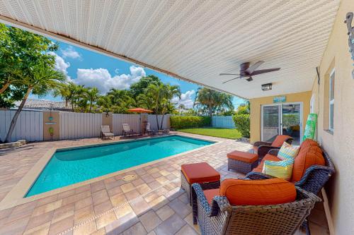 Ariana's Paradise — 4-Star Luxury Hotel in Saint Pete Beach, United States