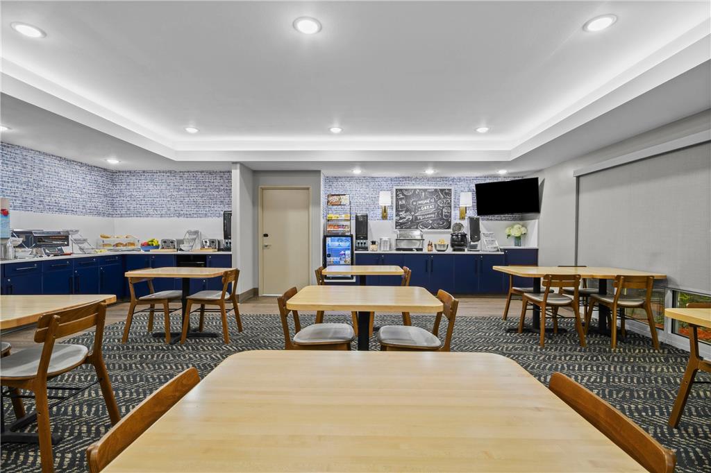 AmericInn by Wyndham International Falls - photo 12