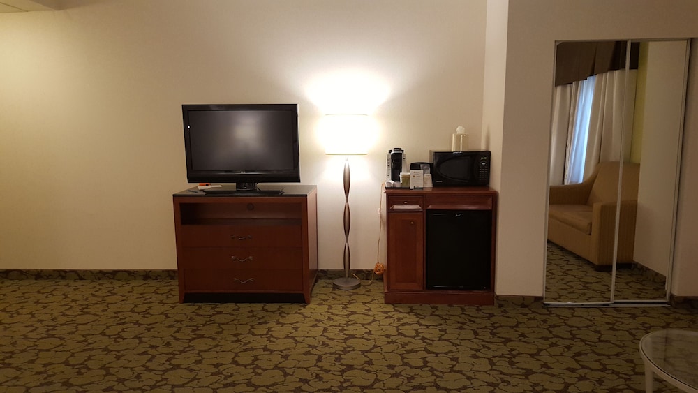 Hilton Garden Inn Redding - photo 10