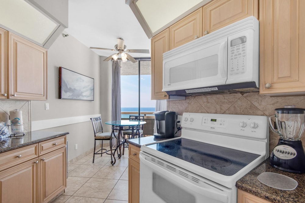 Surfside Resort #1509 - photo 11