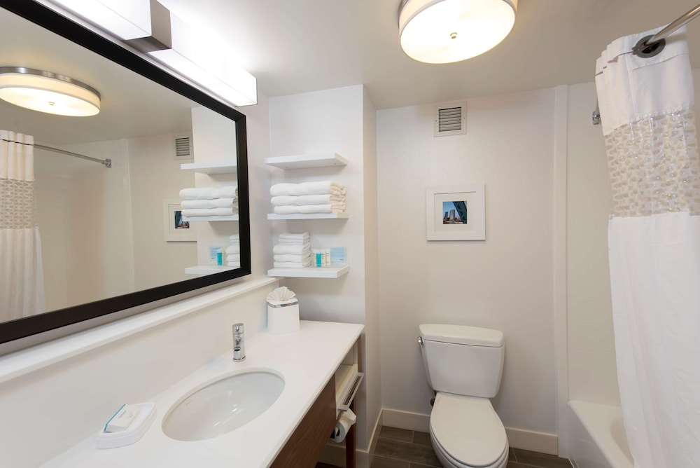 Hampton Inn Grand Rapids South - photo 18