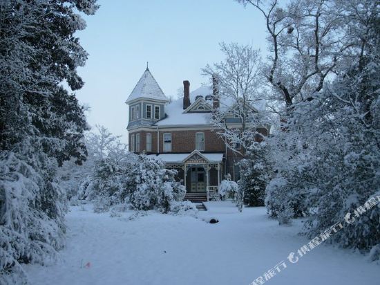 The Grove The Inn On Harlee - photo 9