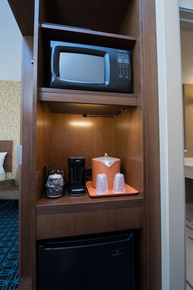 Fairfield by Marriott Inn & Suites Wheeling at The Highlands - photo 12