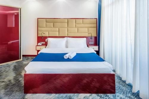 Denis hotel