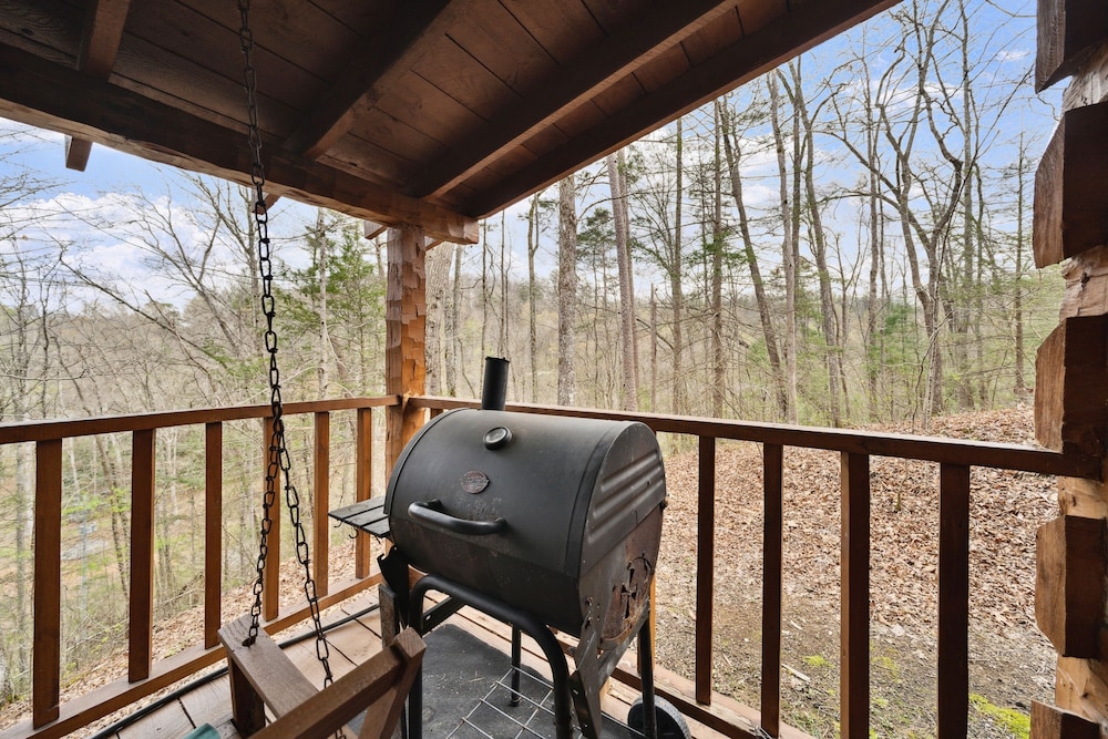 An Affair To Remember 1 Bedroom Cabin by Heavenly Views Resort - photo 22