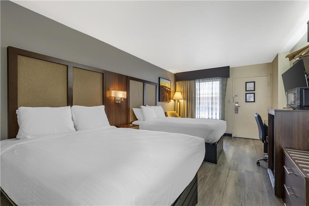 Best Western Salisbury Plaza - photo 25