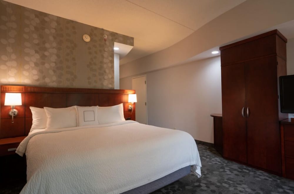 Courtyard by Marriott Middletown Goshen - photo 18