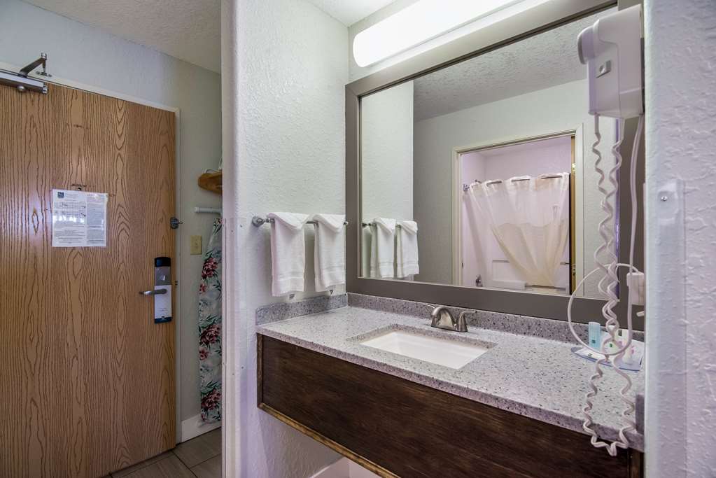 Quality Inn & Suites Pueblo West - photo 26