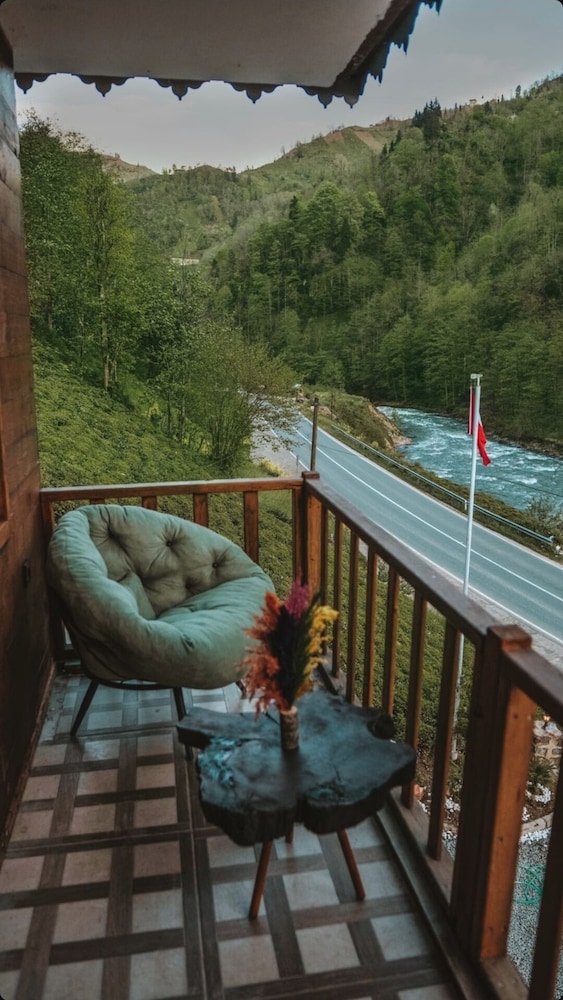 River Deluxe Çamlihemşin in Camlihemsin, Turkey